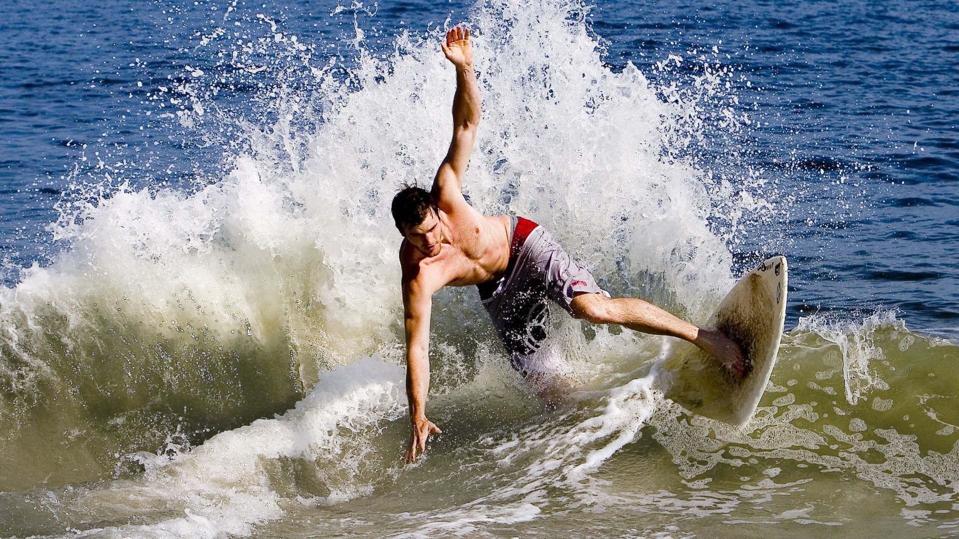 美国游泳队新星崭露头角，备战奥运，美国游泳队队长是谁