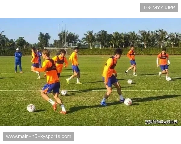 斯坦丘正式加盟大连英博，掌控中场定位球